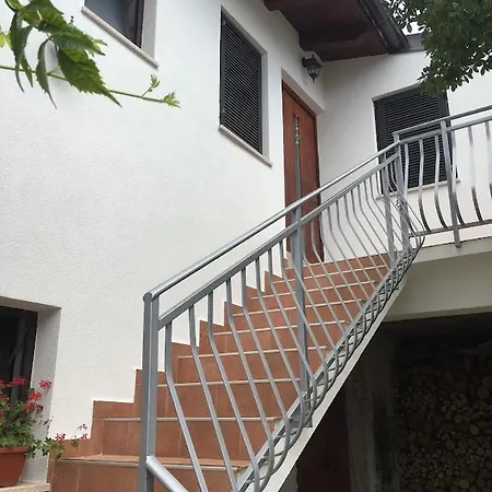 I&i Apartment *